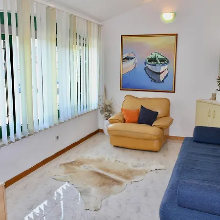 Apartment Vito Pula