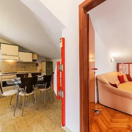 Apartment Vito Pula